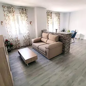 Nazareno Para Familias Y Parejas Apartamento