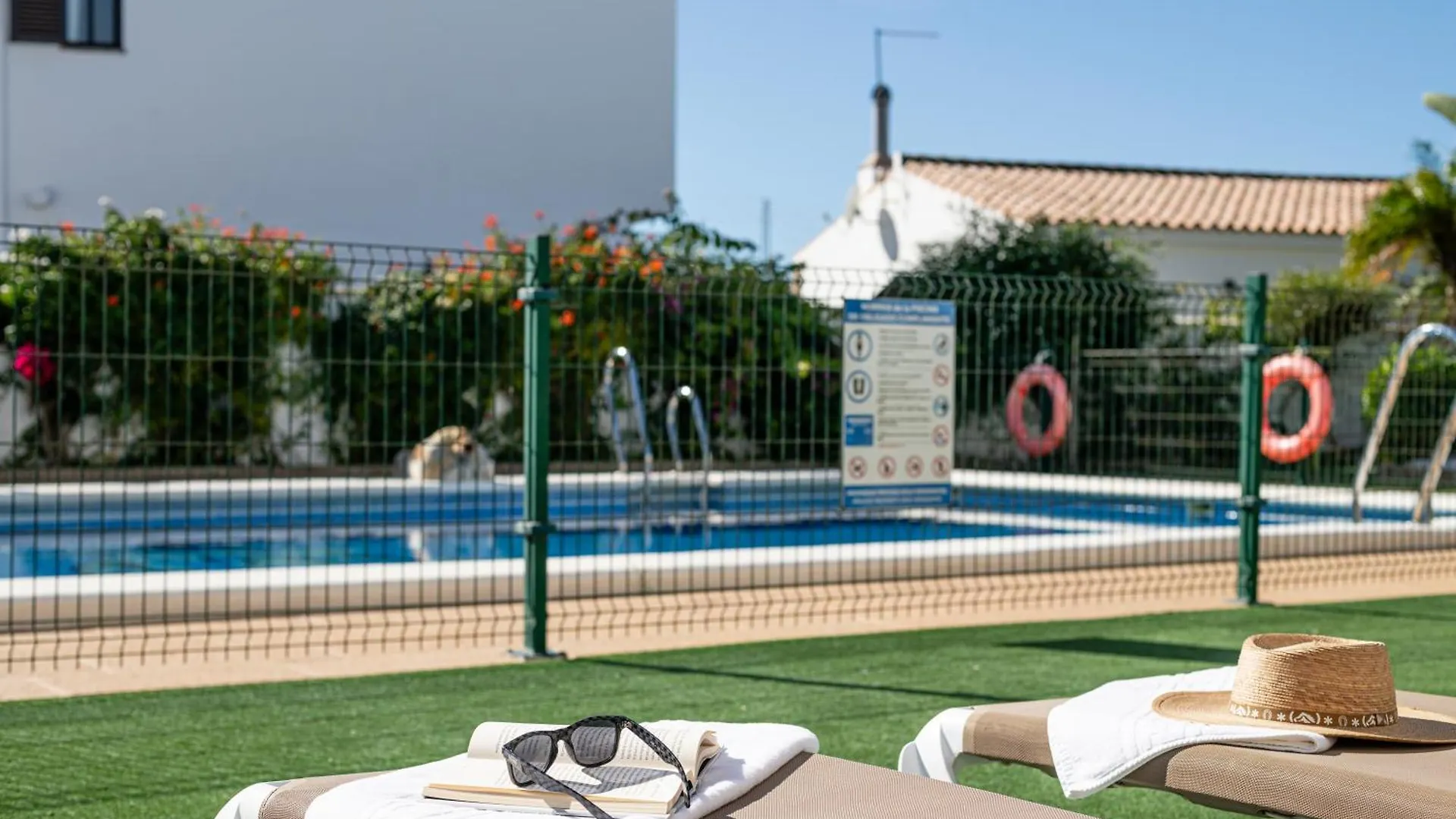 Apartamentos Los Olivos Conil De La Frontera
