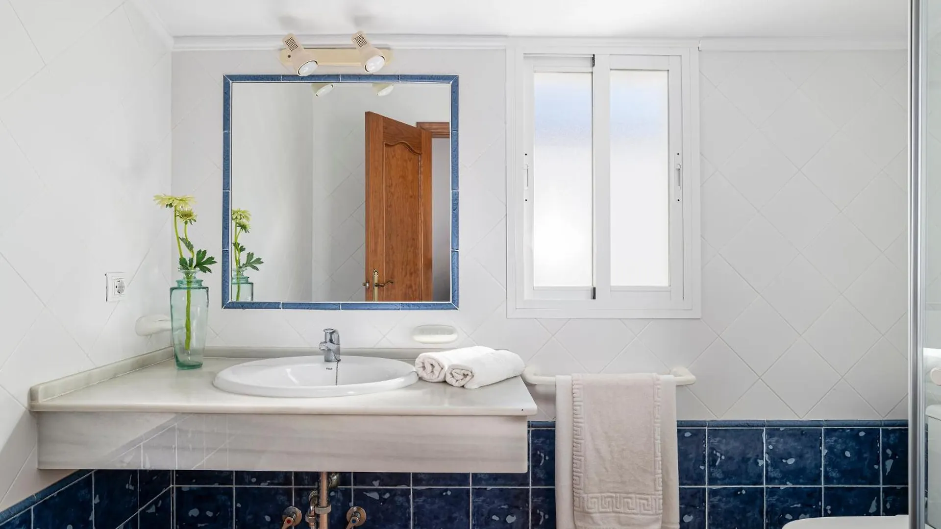 Apartamentos Los Olivos Conil De La Frontera